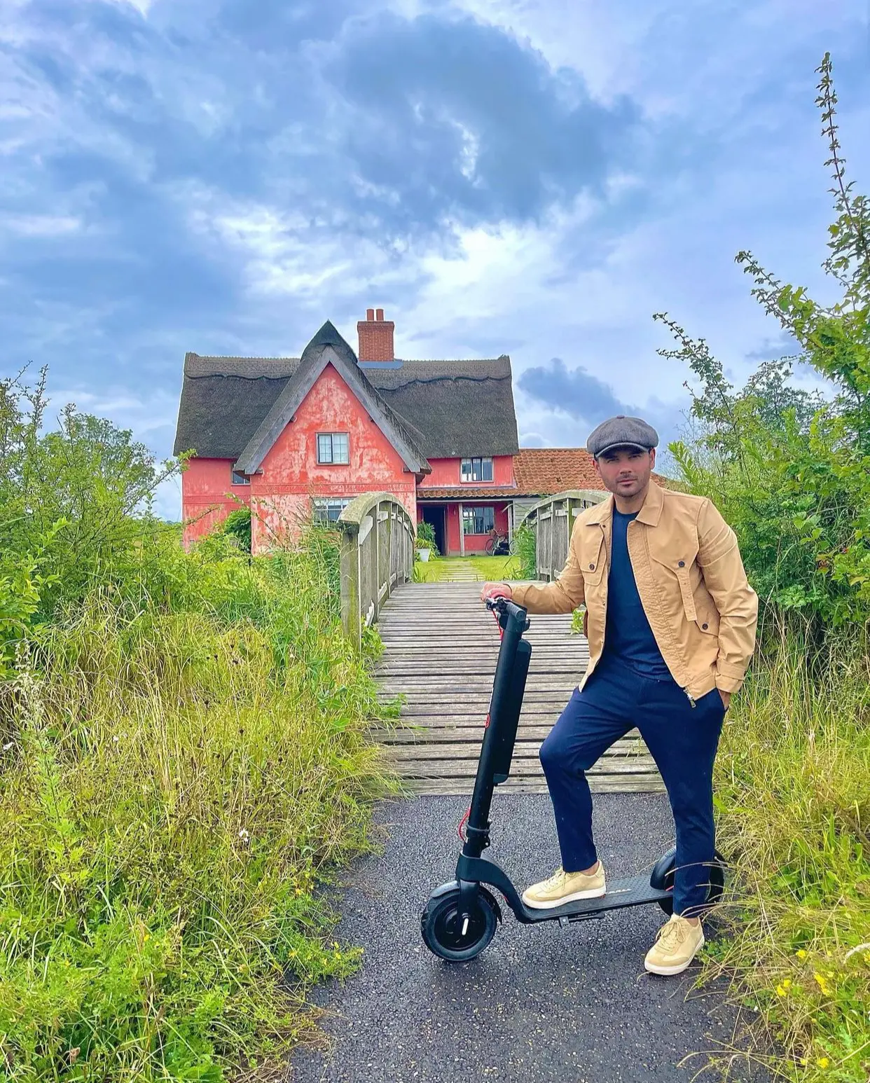 The Official Cruzaa Commuta E-Scooter 45km Range - 25kmh Top Speed - ships from UK - Image 4