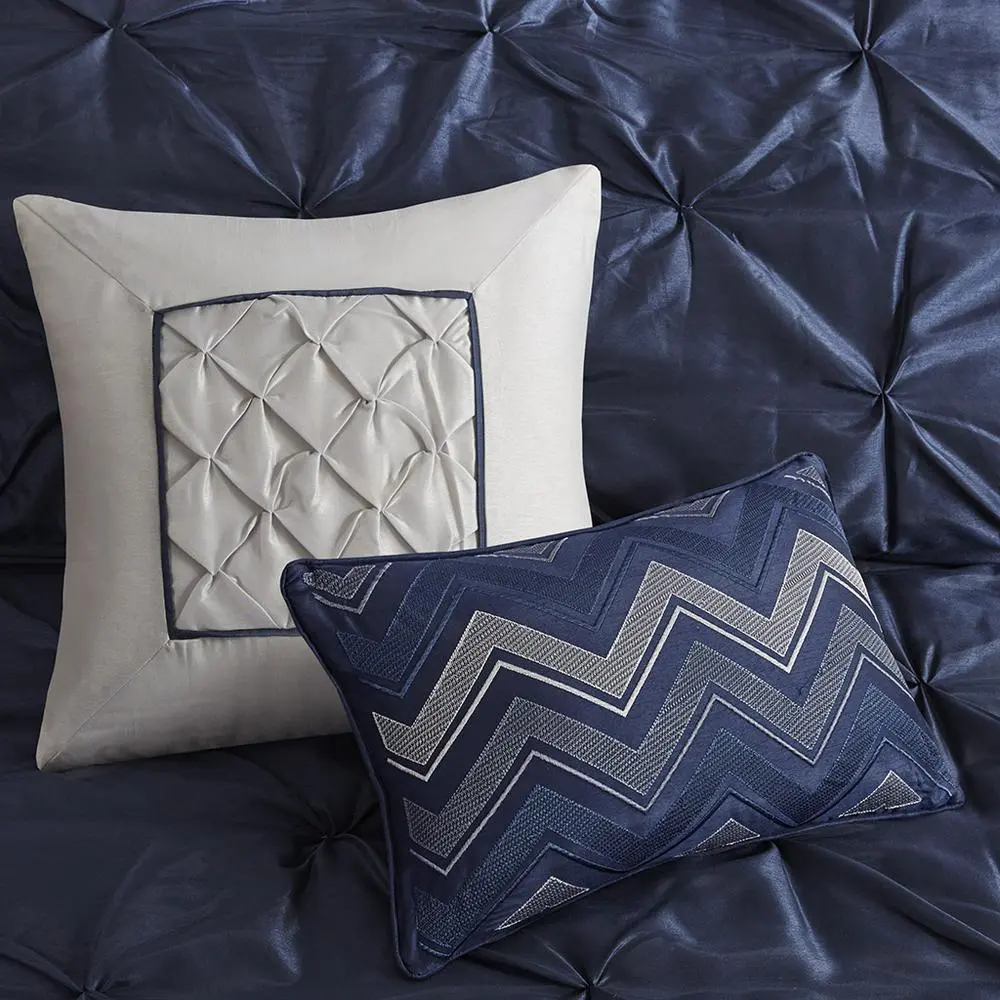 Laurel 7 Piece Tufted Comforter Set, Navy color - Image 10