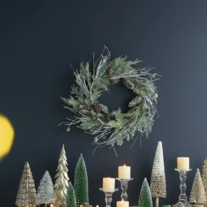 Green Pine and Pinecone Christmas Wreath with Faux Foliage, 24 in